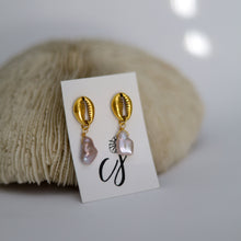 Load image into Gallery viewer, Venus Earrings