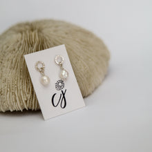 Load image into Gallery viewer, Organic tiny O's