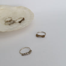 Load image into Gallery viewer, Barnacle Cluster (Medium)